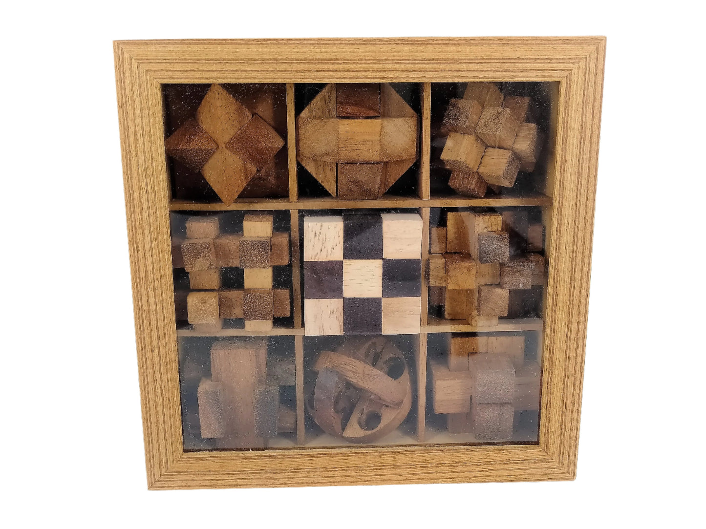 9 puzzles in 1 Wooden Box: Assorted Puzzles