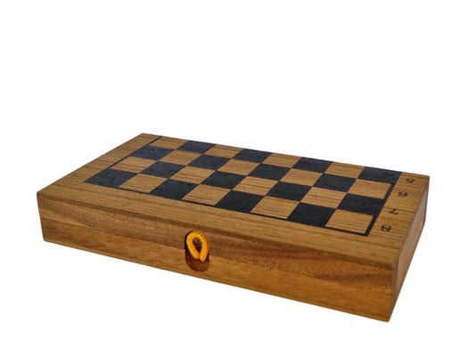 Backgammon, Chess & Draught (3 games in 1)